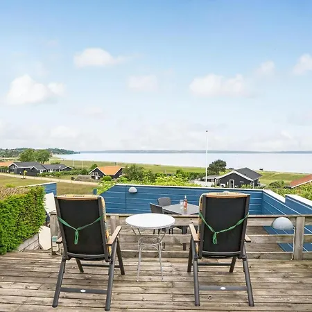 Stunning In With Wifi And 2 Bedrooms 2 Feriehus Fredericia